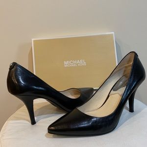 Michael Kors pumps